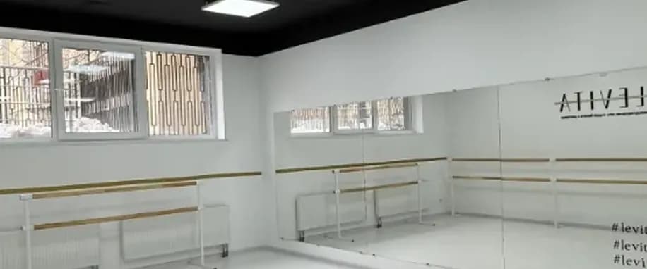 gallery slide