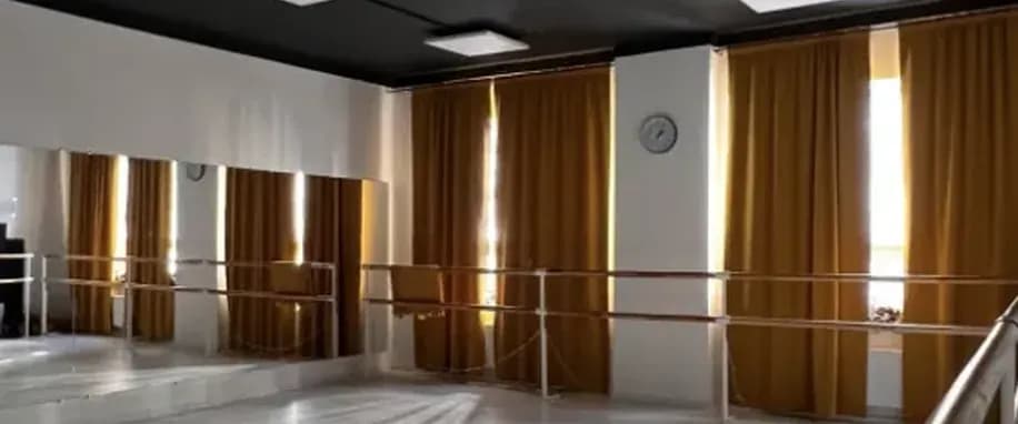 gallery slide
