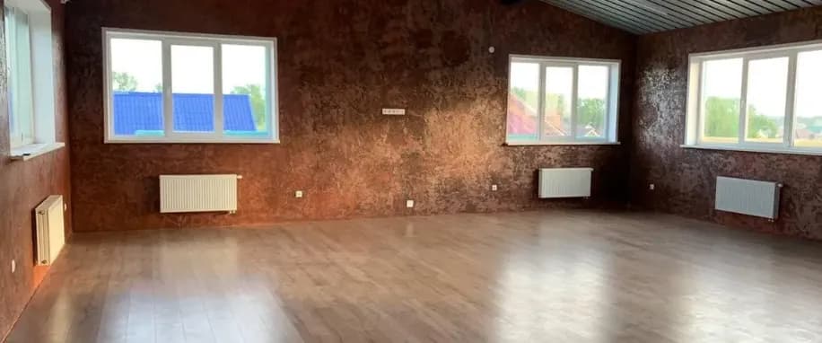 gallery slide